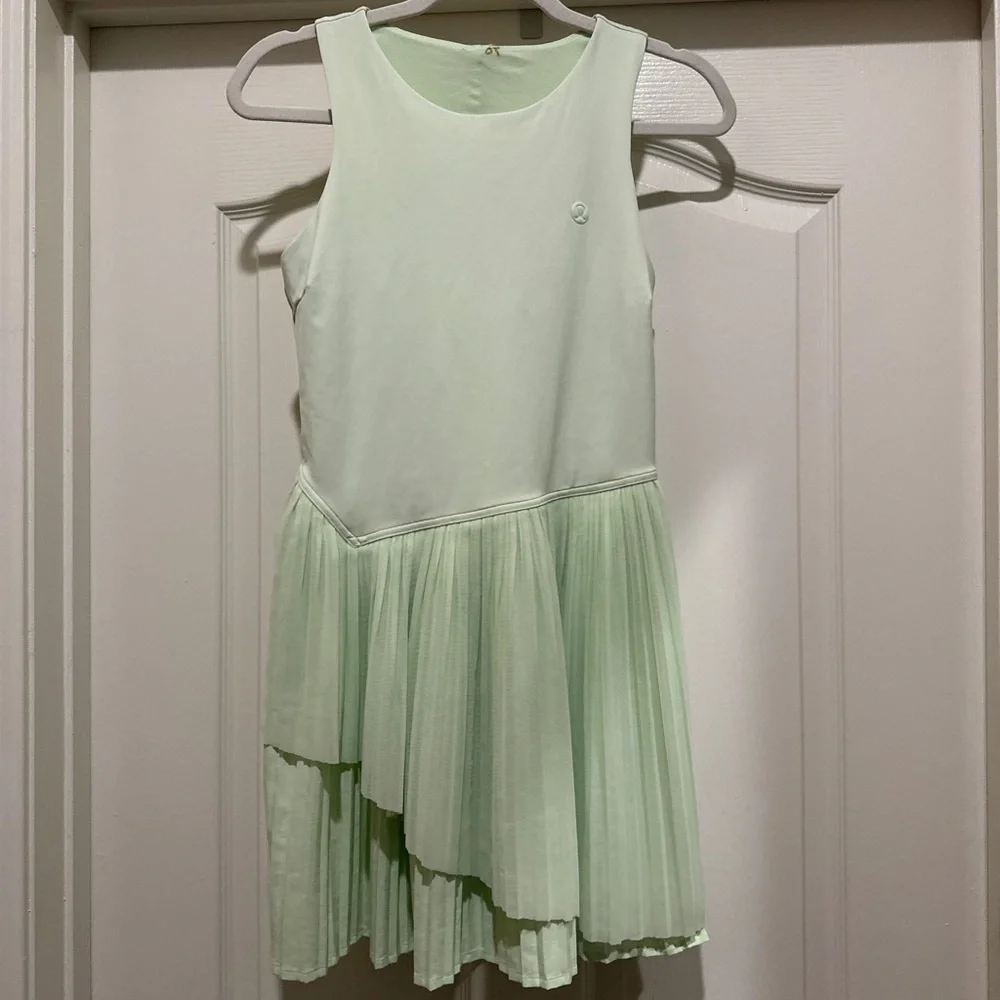 Lululemon Tiered Pleats Kohlrabi Green Tennis Dress - Picture 6 of 10